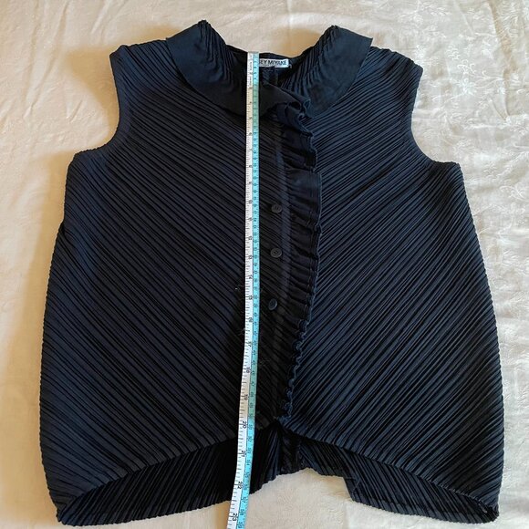 Issey Miyake White Label Black Sleeveless Top - Picture 5 of 5